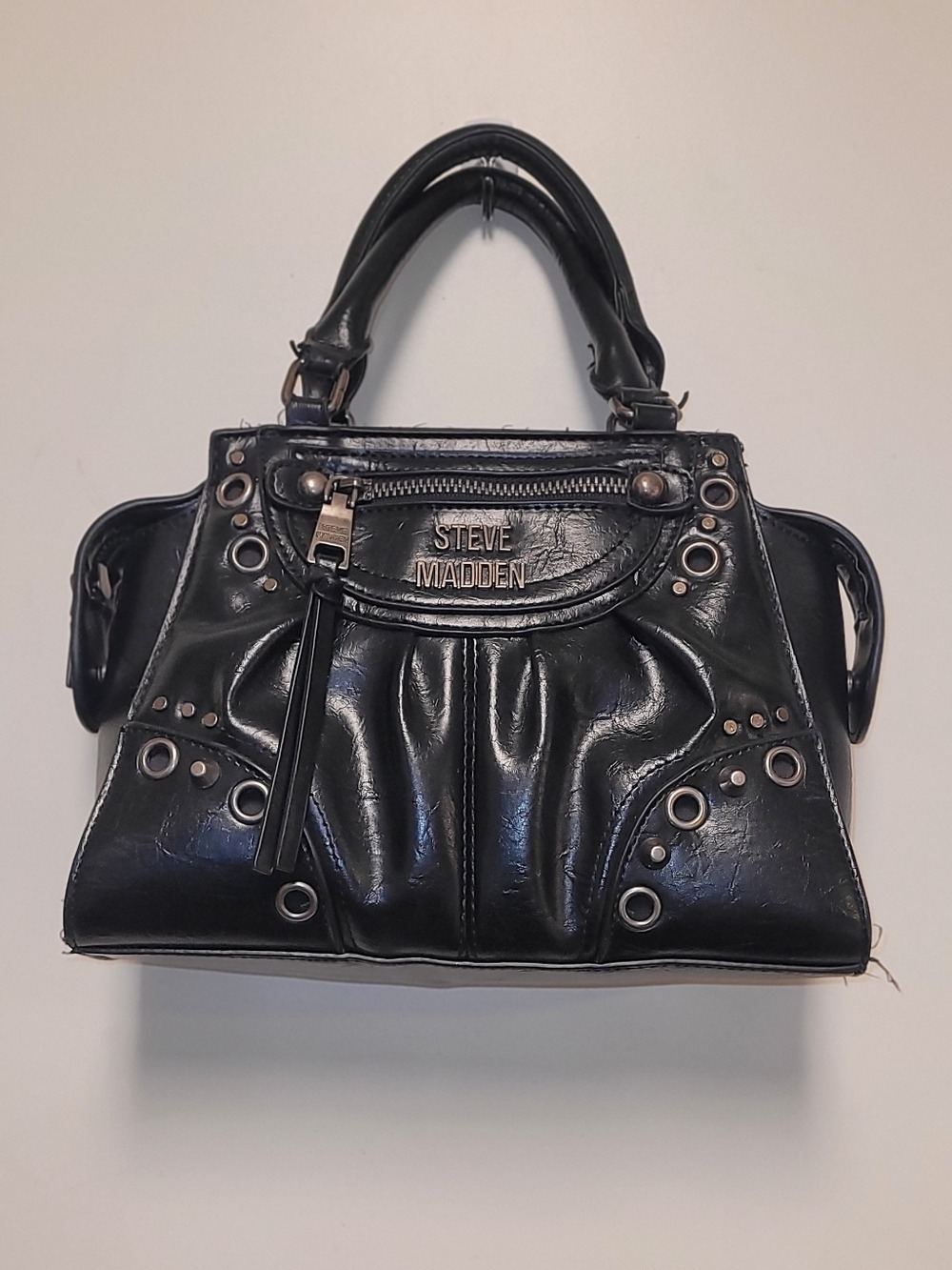 Steve Madden Brhen Black Crossbody Satchel - Picture 2 of 9